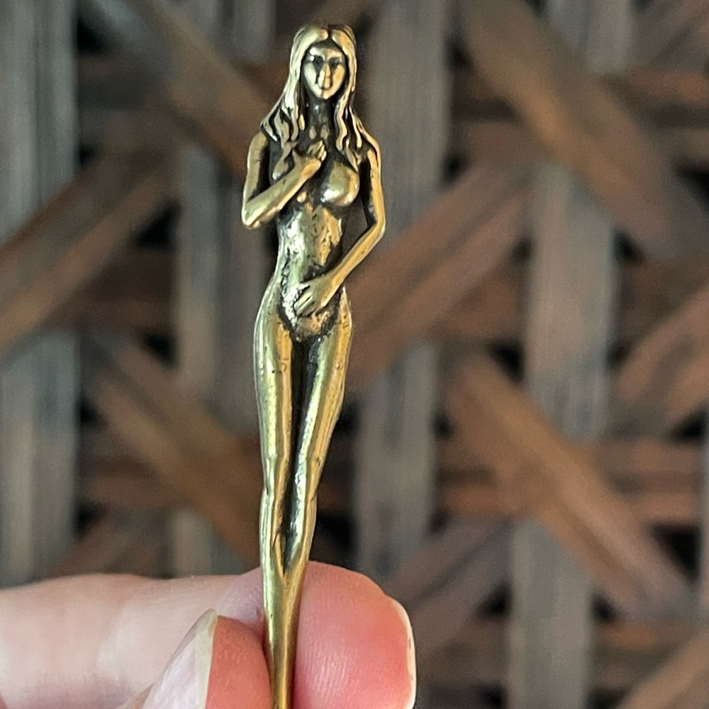 Vintage naked lady snuff spoon - Picture 4 of 6